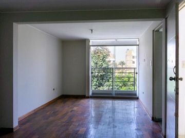 ¡Venta de amplio departamento en San Antonio de Carabayllo!