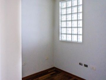 ¡Venta de amplio departamento en San Antonio de Carabayllo!