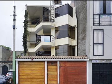 AMPLIO DEPARTAMENTO EN LOS CEDROS DE VILLA DE 03 HABITACIONES