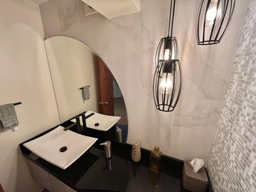 Duplex en Venta en San Isidro de 04 dormitorios.
