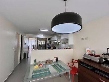 Duplex en Venta en San Isidro de 04 dormitorios.