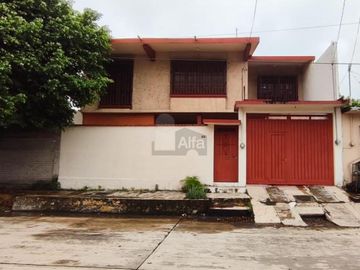Venta de casa en Cempoala zona arqueológica, Ursulo Galván, Ver.