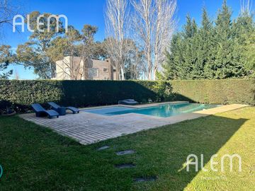 Casa de 4 dormitorios en venta | Quintas del Sol