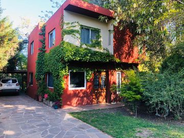 Oportunidad Unica! Excelente Propiedad en Venta con 3 Dormitorios y Amplio Parque | Zona de Quintas