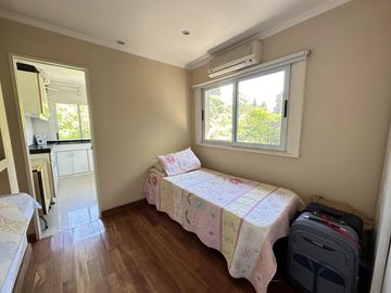 Venta Casa 6 Amb con pileta climatizada en Barrancas de Guido
