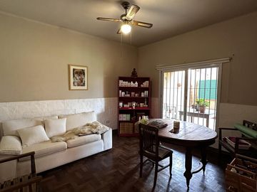 Casa en  zon residencial Lujan