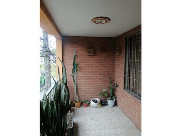 Se vende apartamento de 4 habitaciones en Urapanes, Villamaría