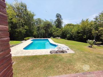 CASA EN COUNTRY LAS DELICIAS