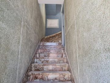 VENTA EN BLOQUE CASA MAS LOCALES EN QUILMES
