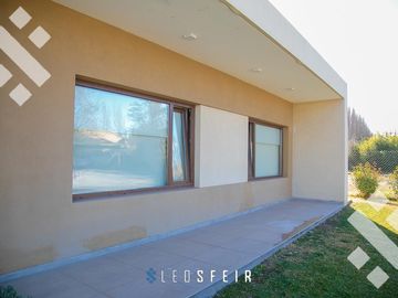 Venta casa 3 dorm. B°  Privado Costa Azul - Neuquén, Cap.