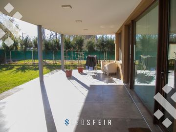 Venta casa 3 dorm. B°  Privado Costa Azul - Neuquén, Cap.