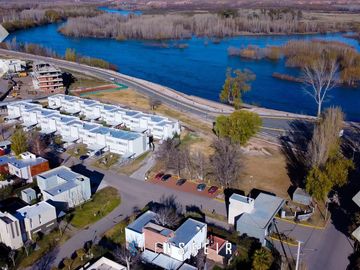 Venta casa 3 dorm. B°  Privado Costa Azul - Neuquén, Cap.
