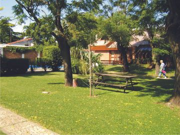 Casa quinta 4 ambientes en venta- Ituzaingó Sur
