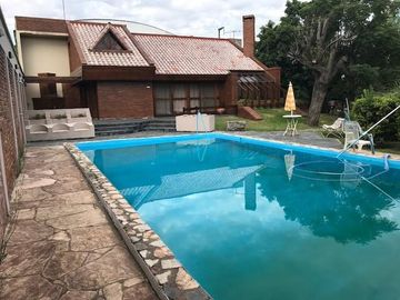 Casa quinta 4 ambientes en venta- Ituzaingó Sur