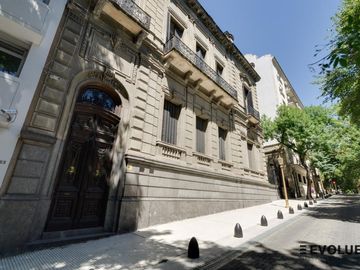 Espectacular casa a metros de Plaza San Martín, ex Casa Foa