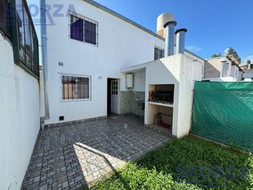 Duplex en Venta en Hurlingham