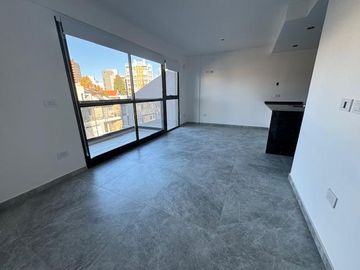 Departamento en  Venta 3 ambientes Ramos Mejía, Balcón con parrilla