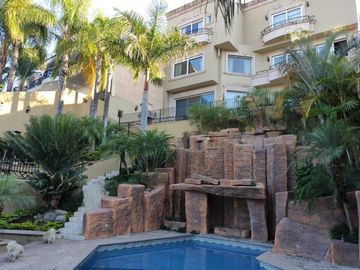 Casa en venta en Bugambilias 2da. sección