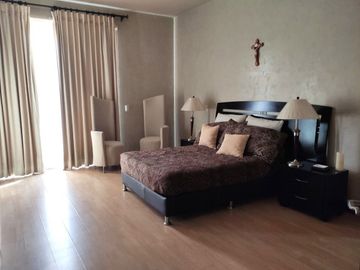 Casa en venta en Bugambilias 2da. sección
