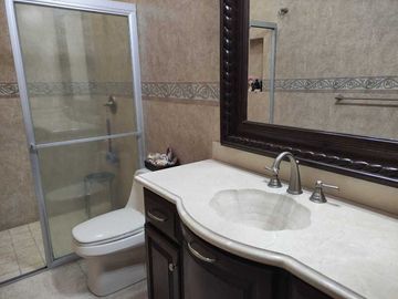 Casa en venta en Bugambilias 2da. sección