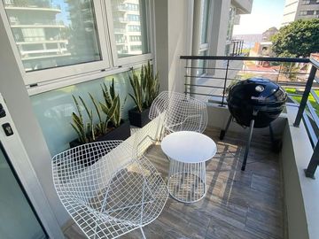 Departamento - 2 ambientes - con balcón y cochera -  Olivos  - Vicente Lopez - VENTA