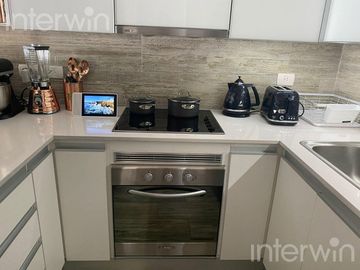 Departamento - 2 ambientes - con balcón y cochera -  Olivos  - Vicente Lopez - VENTA
