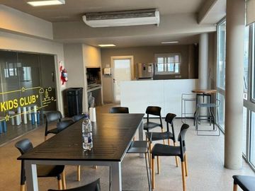 Departamento - 2 ambientes - con balcón y cochera -  Olivos  - Vicente Lopez - VENTA