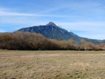 El Hoyo,Chacra  8 has, con arroyo, usd 380.000 ( antes usd 450.000)