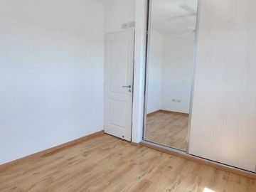 Departamento de 3 ambientes con cochera. RETASADO!