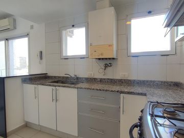 Departamento de 3 ambientes con cochera. RETASADO!
