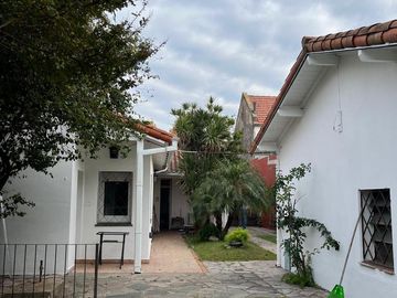 Casa 4ambientes a la venta- Castelar Norte