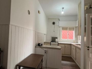 Casa 4ambientes a la venta- Castelar Norte