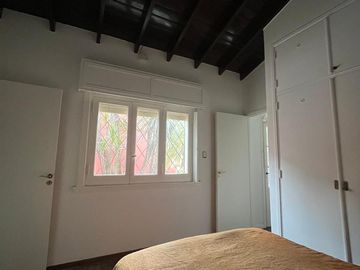 Casa 4ambientes a la venta- Castelar Norte