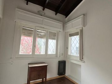 Casa 4ambientes a la venta- Castelar Norte