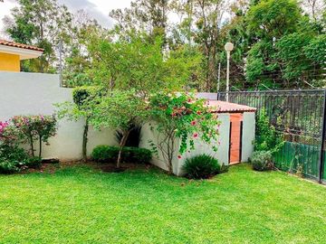Casa en renta Bugambilias colinda área verde