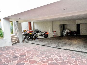Casa en renta Bugambilias colinda área verde