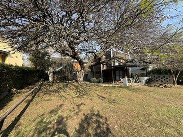 Complejo con bajada al rio en un lugar único de Villa los Aromos