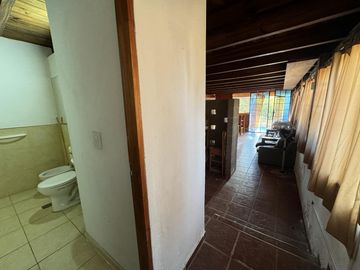 Complejo con bajada al rio en un lugar único de Villa los Aromos