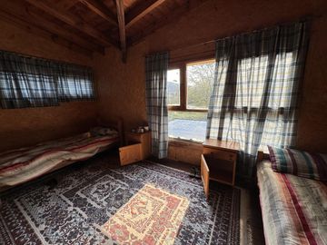 Complejo con bajada al rio en un lugar único de Villa los Aromos
