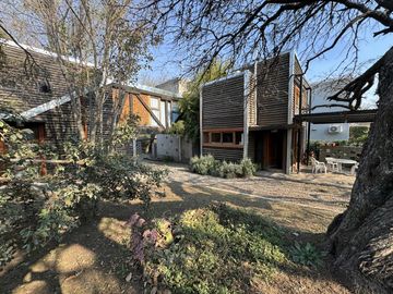 Complejo con bajada al rio en un lugar único de Villa los Aromos