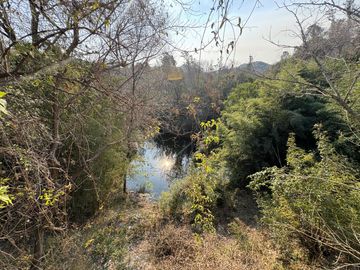 Complejo con bajada al rio en un lugar único de Villa los Aromos