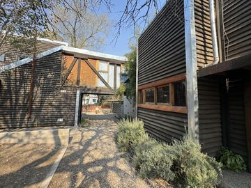 Complejo con bajada al rio en un lugar único de Villa los Aromos