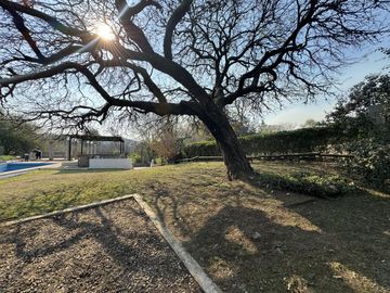 Complejo con bajada al rio en un lugar único de Villa los Aromos