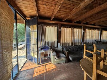Complejo con bajada al rio en un lugar único de Villa los Aromos