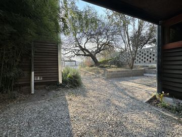 Complejo con bajada al rio en un lugar único de Villa los Aromos