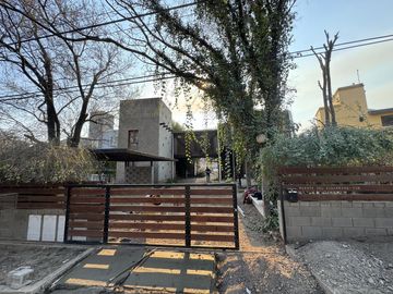 Complejo con bajada al rio en un lugar único de Villa los Aromos