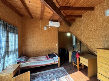 Complejo con bajada al rio en un lugar único de Villa los Aromos