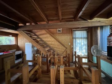 Complejo con bajada al rio en un lugar único de Villa los Aromos