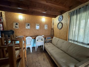 Complejo con bajada al rio en un lugar único de Villa los Aromos
