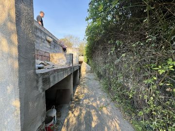Complejo con bajada al rio en un lugar único de Villa los Aromos
